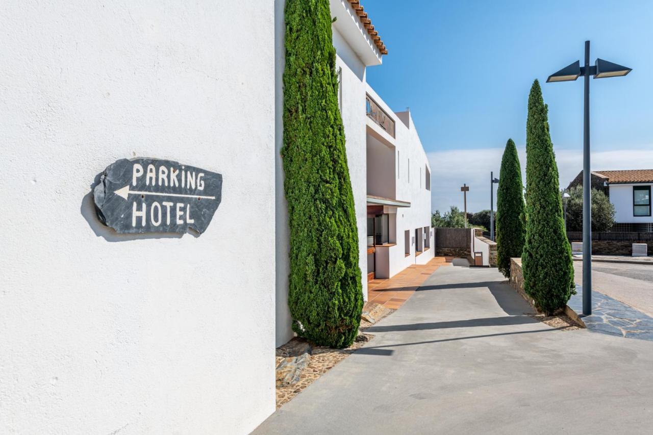 Hotel Sol Ixent - Adults Only Cadaqués Exterior photo